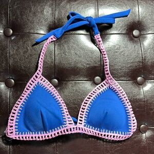 Victoria’s Secret Women’s Blue Pink Bikini Top